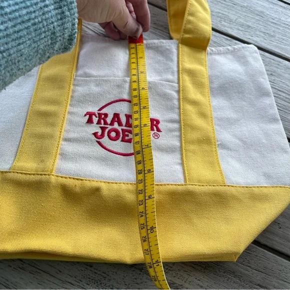 Trader Joe's Yellow and White Canvas Tote Bag NWT - Picture 3 of 6